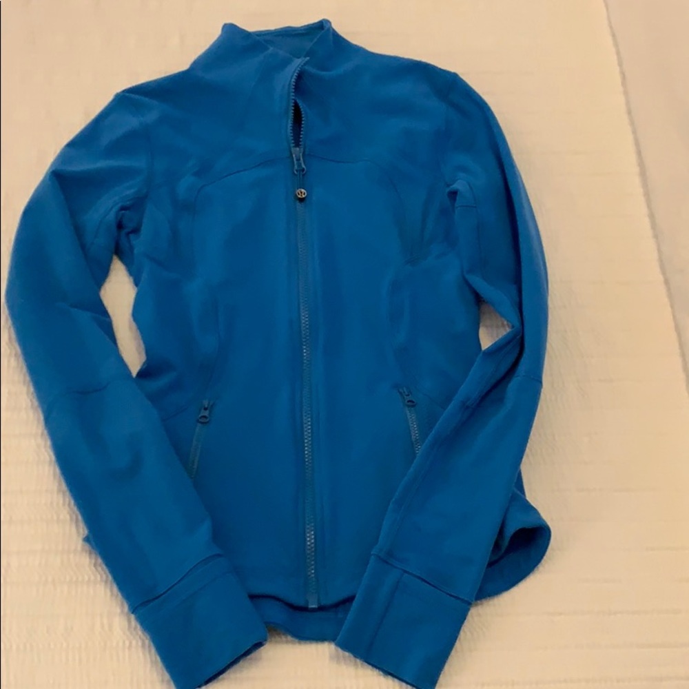 Size 4 lulu jacket